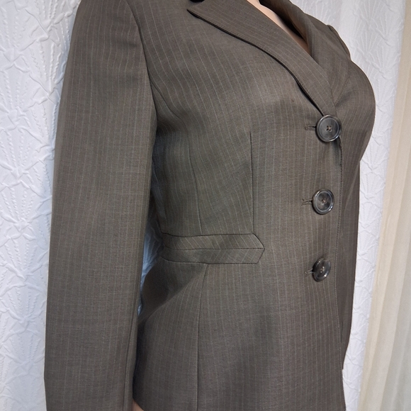 Evan Picone Sophisticated Women's Brown Suit Jacket blazer - Picture 8 of 16